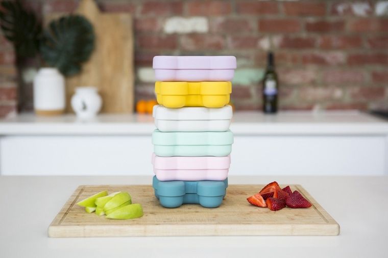 We Might Be Tiny, Króliczek, zamykany silikonowy pojemnik, seledynowy