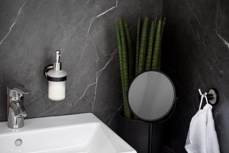 Wenko, pojemnik na szczoteczki do zębów, Udine, UV-Loc