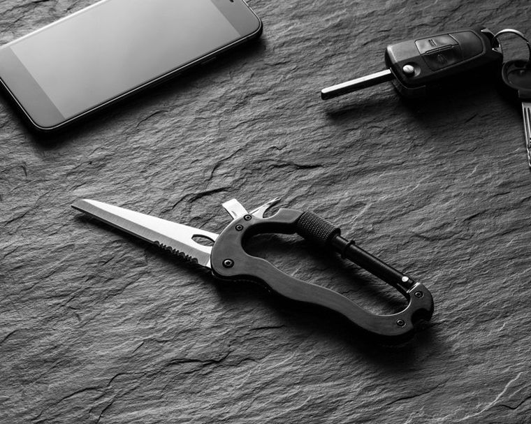 Wielozadaniowy karabińczyk, 6w1