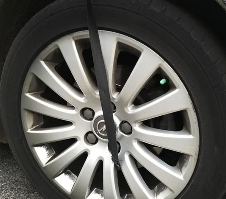 Xtrobb, osłona antyszronowa na szybę