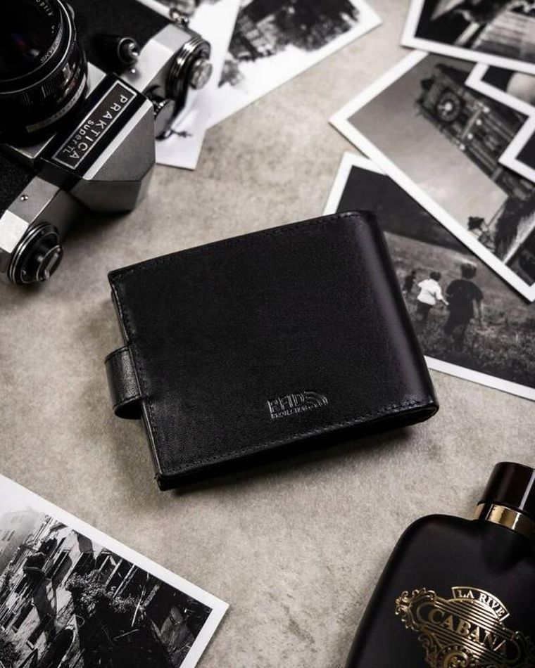 Zestaw: Portfel, Etui na karty, Brelok, czarny, skórzany, RFID, Peterson