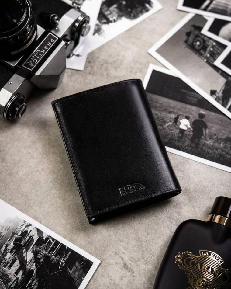 Zestaw: Portfel, Etui na karty, Brelok, czarny, skórzany, RFID, Peterson