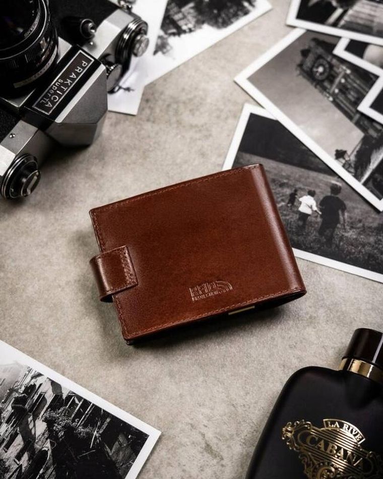 Zestaw: Portfel, Etui na karty, Brelok, RFID, brązowy, skórzany, Peterson