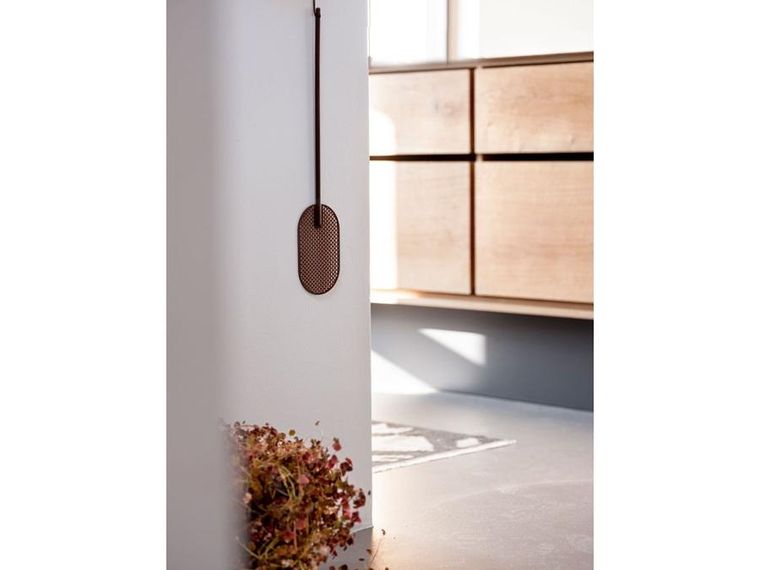 Zone Denmark, Singles, łapka na muchy, Cocoa Brown