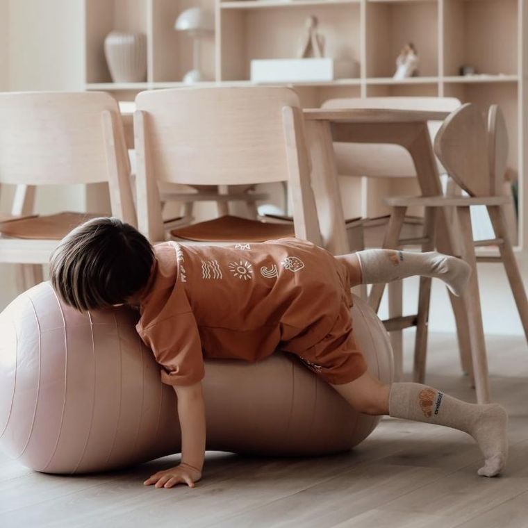 Find that Hippo, piłka do ćwiczeń typu peanut, różowa, 100 cm