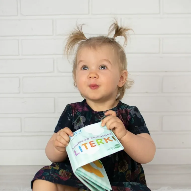 Akuku, książeczka edukacyjna, literki
