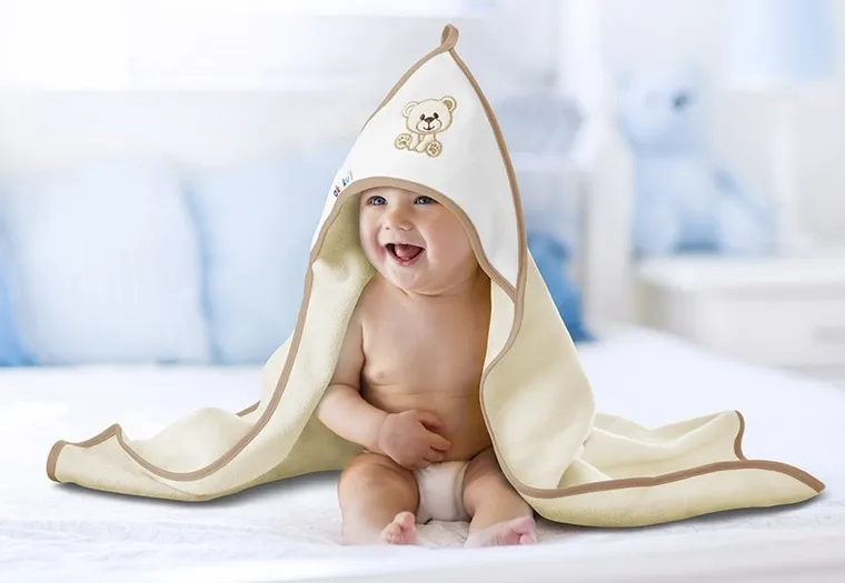 Akuku, Miś, okrycie kąpielowe, ecru, 100-100 cm