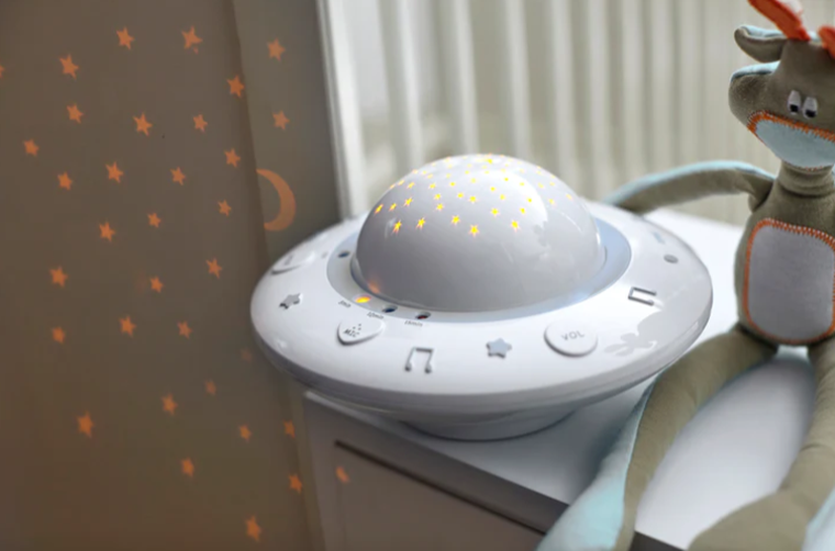 Alecto, projektor gwiazd, szary