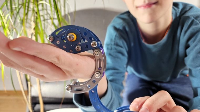 Alexander, Mały Konstruktor, Dinnozaur Velociraptor, zestaw konstrukcyjny, 202 elementy