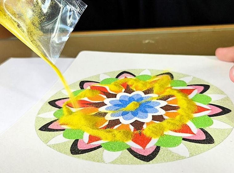 Alexander, Sand Art, Mandala, malowanie piaskiem