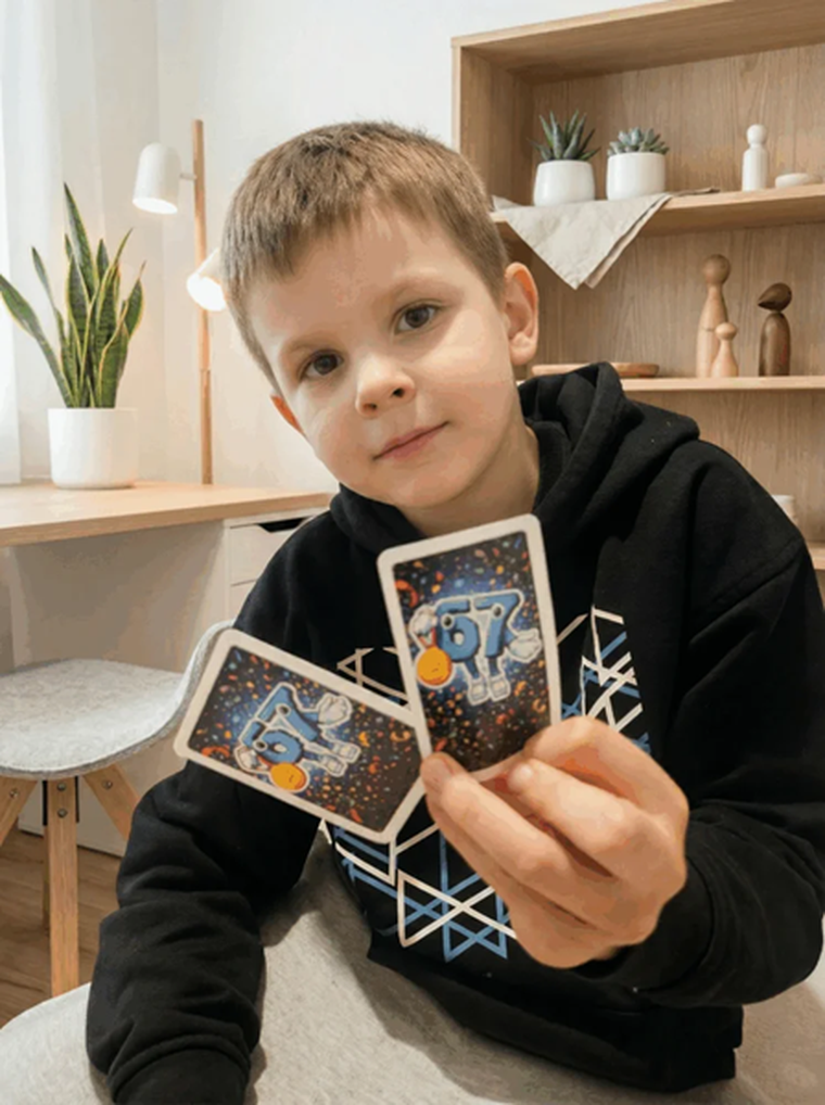 Alexander, Viral, gra karciana