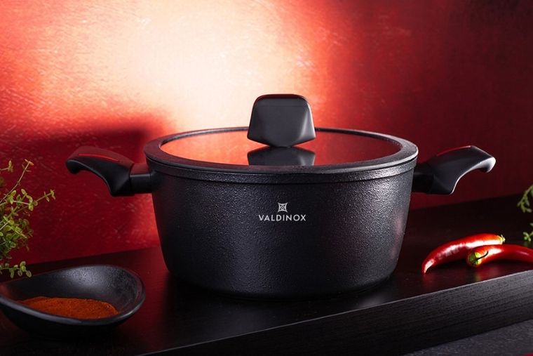 Altom Design, Valdinox, Volcano, garnek z pokrywą, 20 cm, 2l