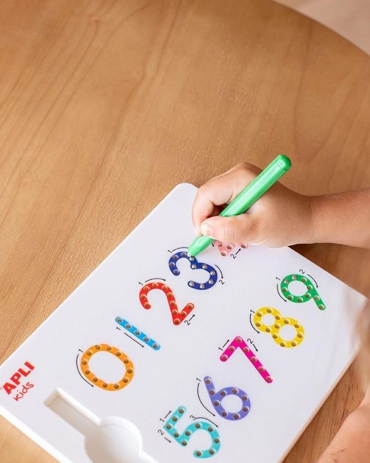 Apli Kids, Cyfry 123, magnetyczna tablica