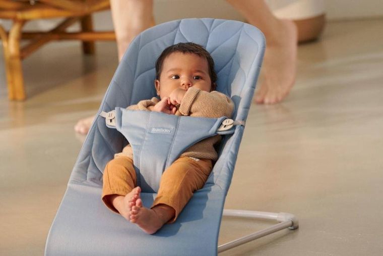 BabyBjörn, Bliss Woven, Petal Quilt, leżaczek, niebieski