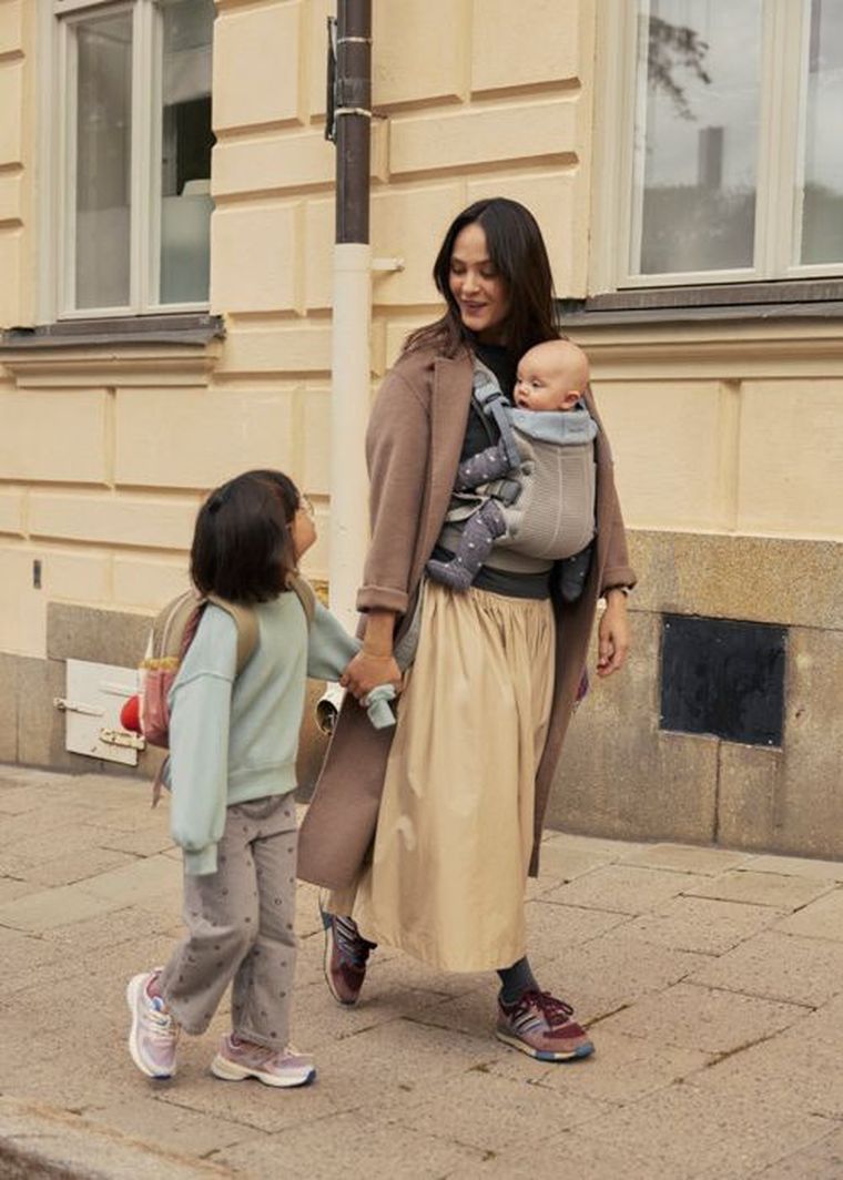 BabyBjörn, Harmony 3D Mesh, nosidełko, szary beż