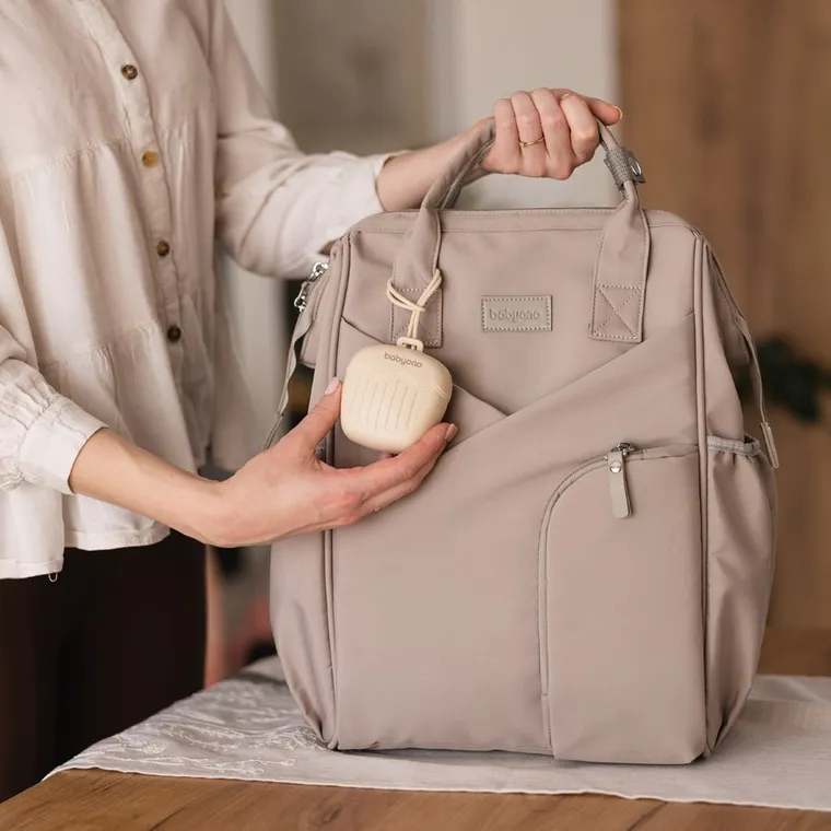 BabyOno, silikonowy pojemnik na smoczek, beżowy