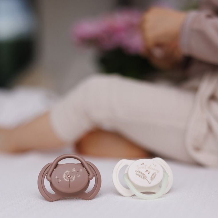 BabyOno, smoczki symetryczne, silikonowe, 18 m+