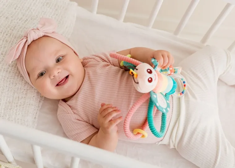 Balibazoo, Motyl Tymek z dzwoneczkiem, zabawka sensoryczna