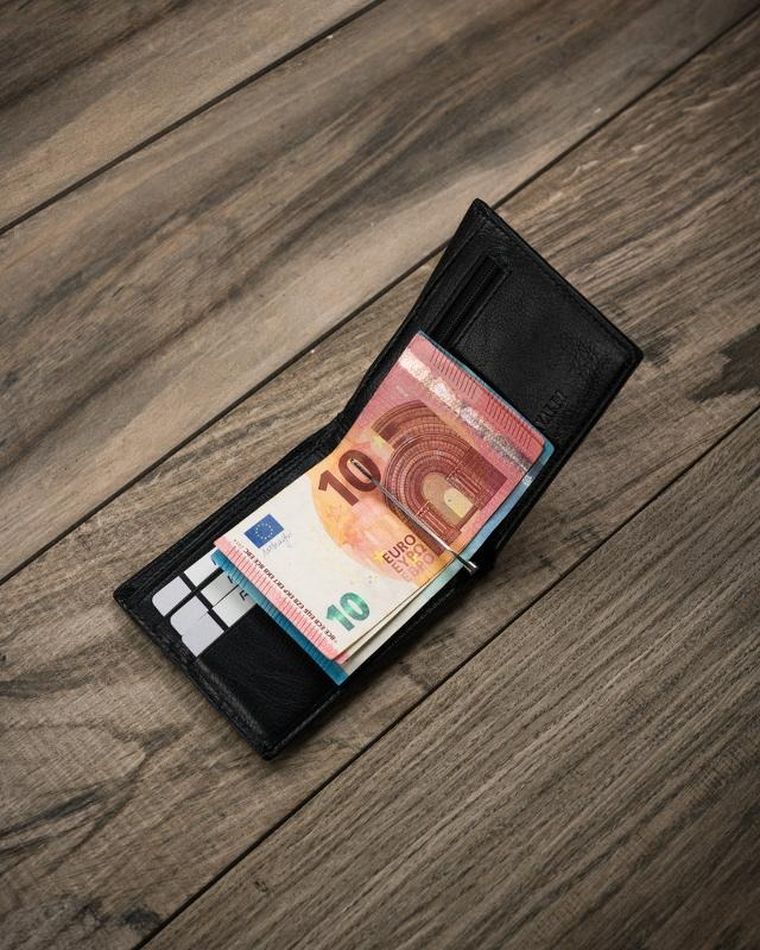 Banknotówka męska z zakładkami na karty, Cavaldi