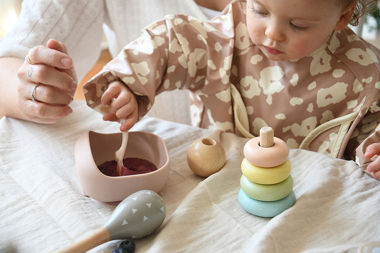 Beaba, silikonowa miseczka z przyssawką, Cotton Candy