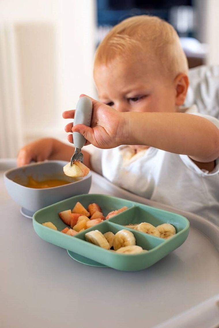 Beaba, zestaw pierwszych sztućców ze stali nierdzewnej, szary