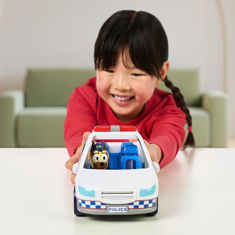Bluey, pojazd policyjny z figurką policjanta