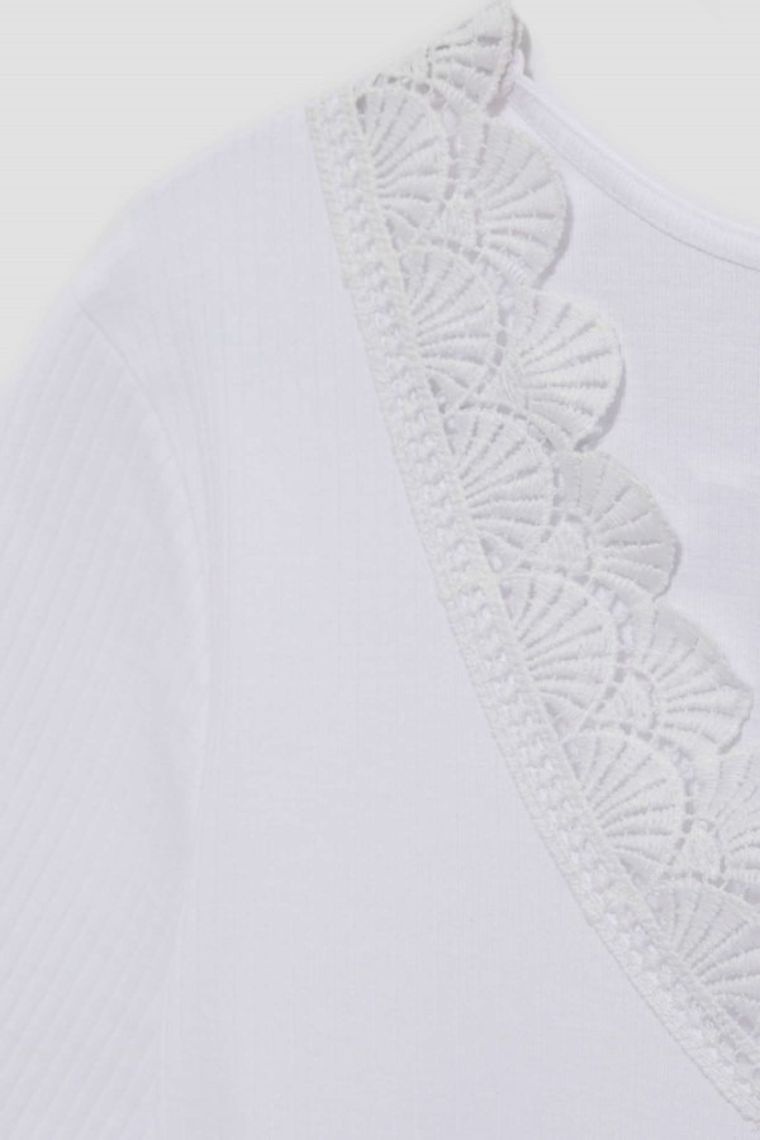 Bluzka damska z krótkim rękawem, biała, Moodo