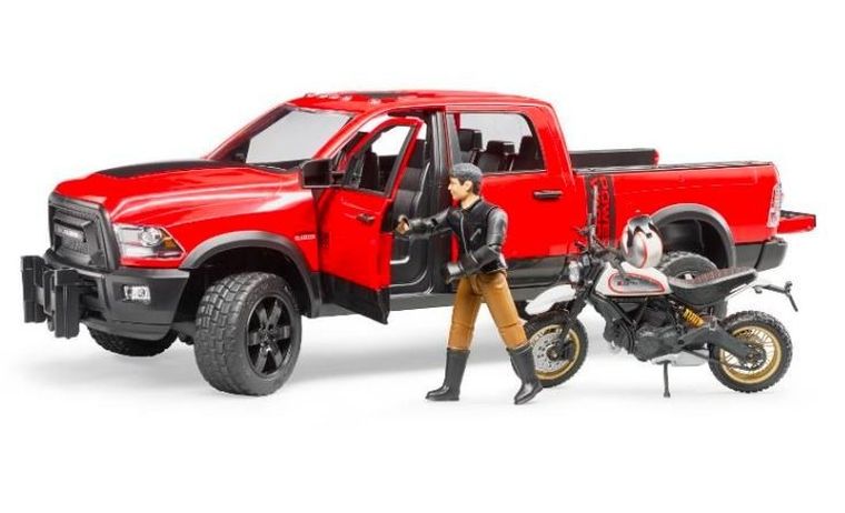 Bruder, Dodge RAM 2500 Powe, z motorem