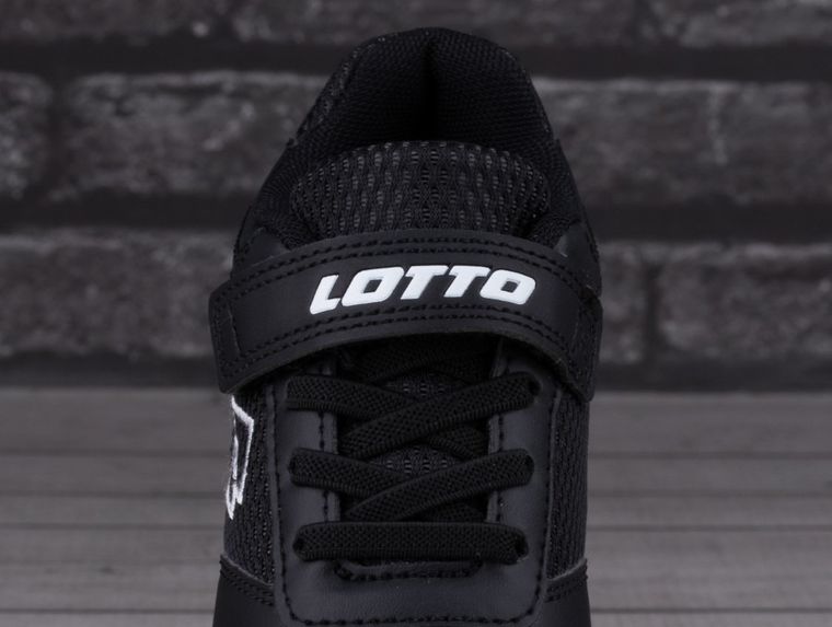 Buty sportowe chłopięce, czarne, Lotto