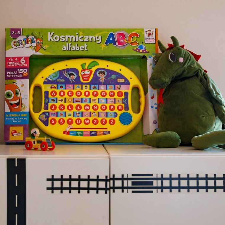 Carotina, Kosmiczny alfabet, zestaw naukowy