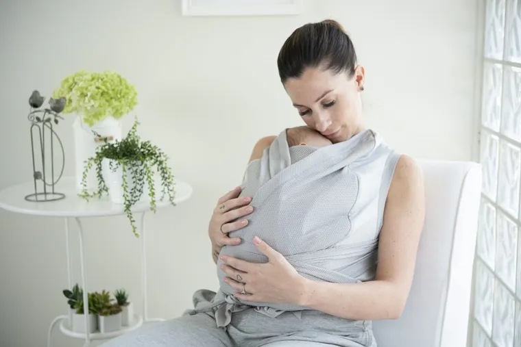 Chicco, Boppy Comfyhug, nosidło, frost