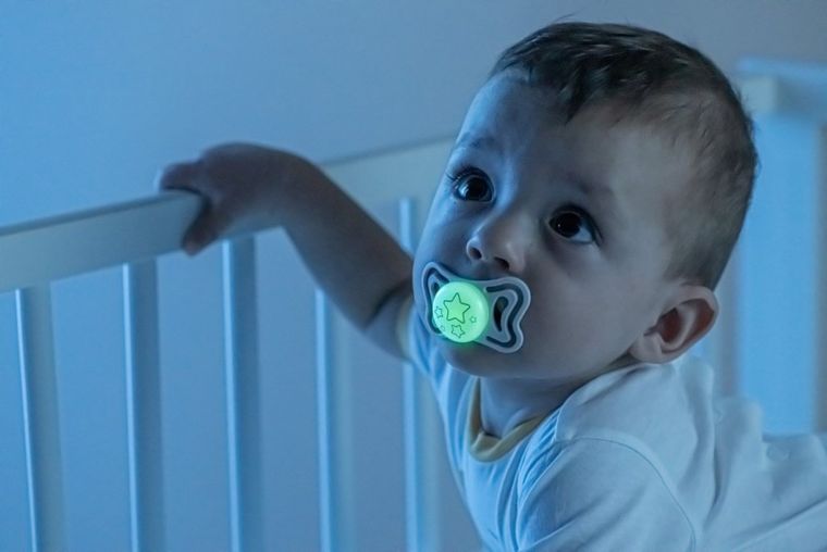 Chicco, Physioforma Light, Lumi, smoczek uspokajający, silikonowy, 6-16 m, 2 szt.