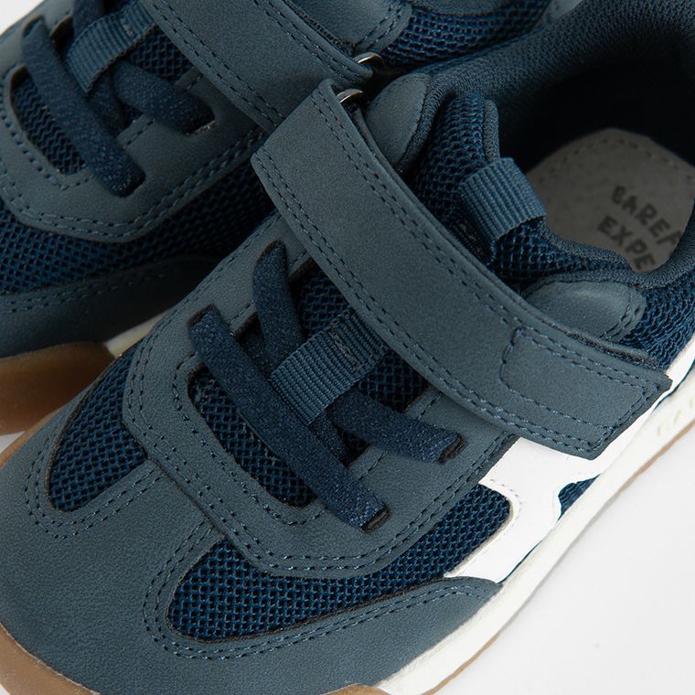 Cool Club, Buty sportowe chłopięce, granatowe, podeszwa Barefoot
