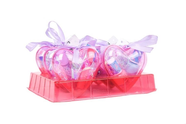 Create It! Make-up, zestaw do makijażu w serduszku