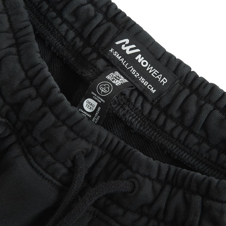 Czarne szorty baggy z bawełny czesanej NOWEAR