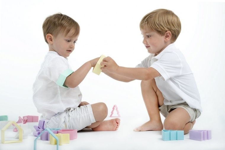 Dena, ludzik i domek, klocki silikonowe, violet pastel