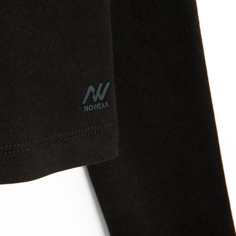Dopasowana czarna bluzka z długim rękawem NOWEAR