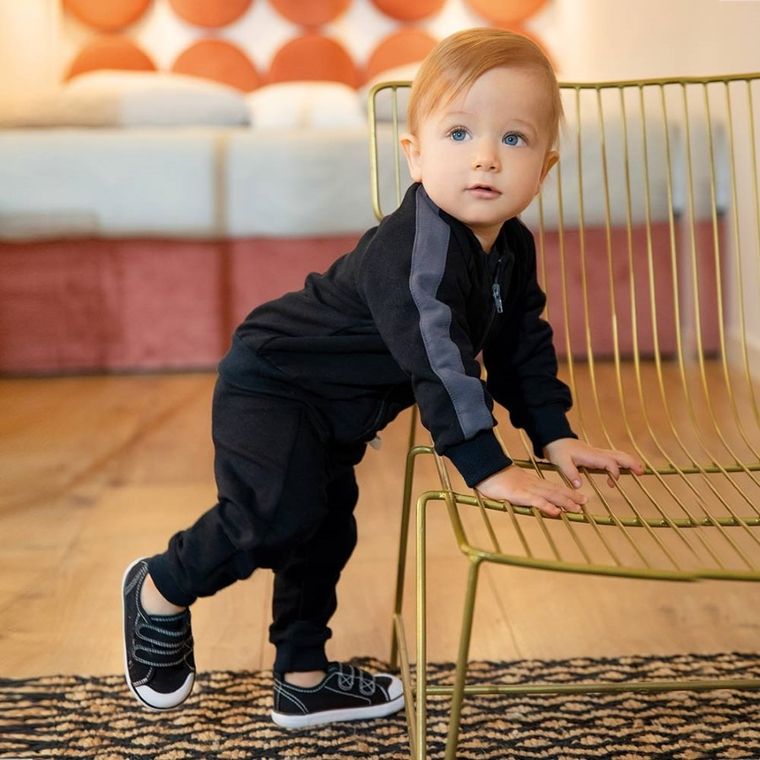 Dres niemowlęcy, czarny, Magic, Eevi