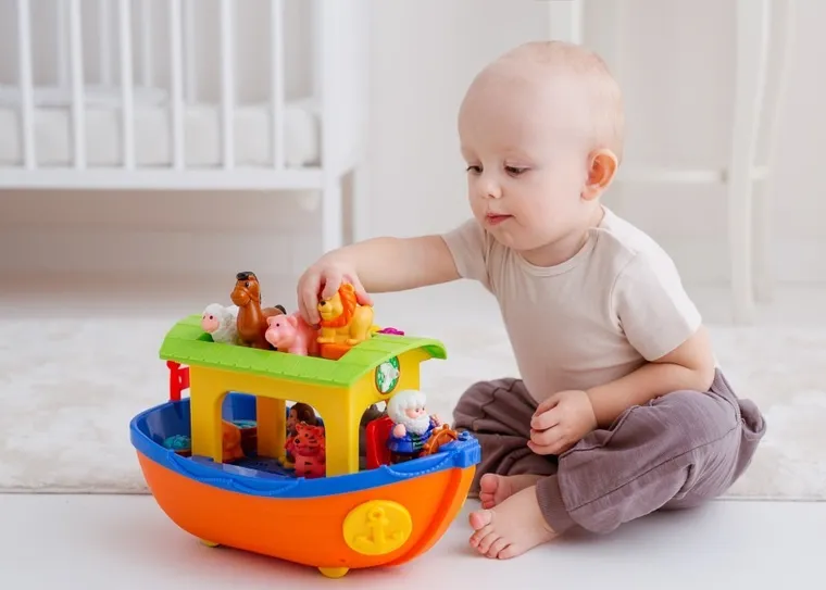 Dumel Discovery, Arka Noego, zabawka interaktywna