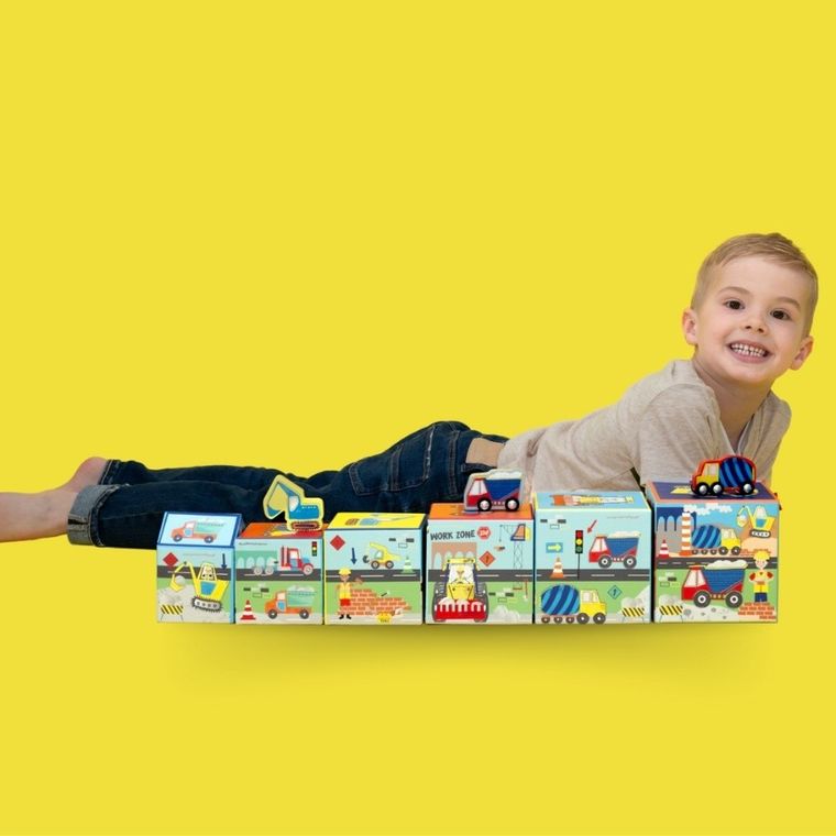 Floss & Rock, Na budowie, piramida do układania, zestaw z figurkami