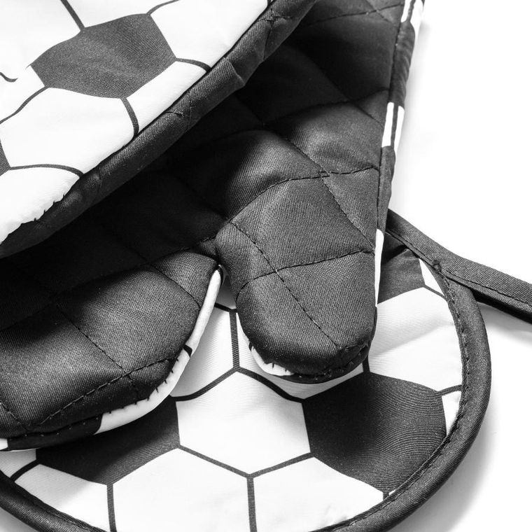 Gadget Master, piłkarskie rękawice kuchenne z podkładką