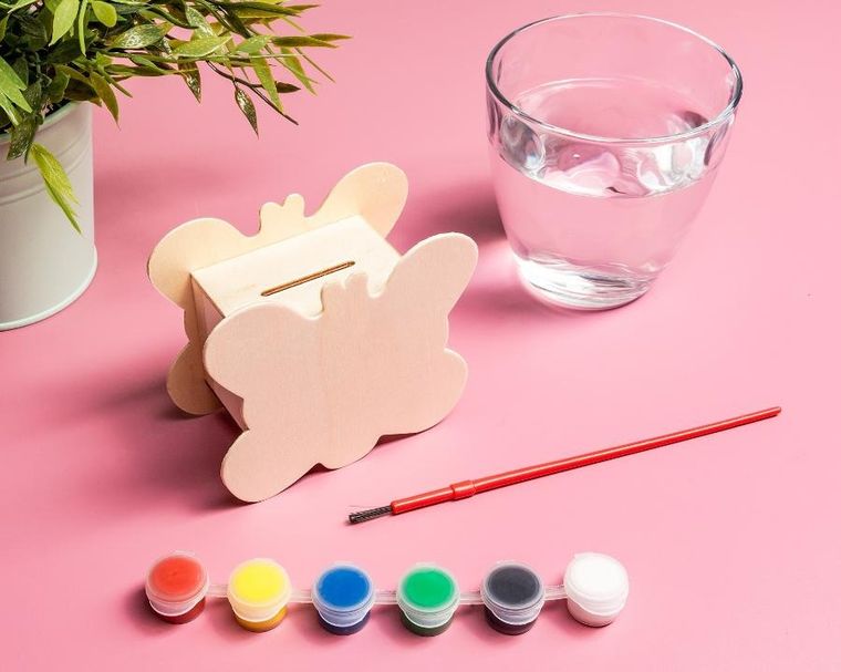 Gadget Master, skarbonka do malowania, motyl