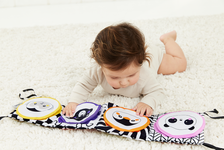 Gagagu, Szelest, książeczka sensoryczna