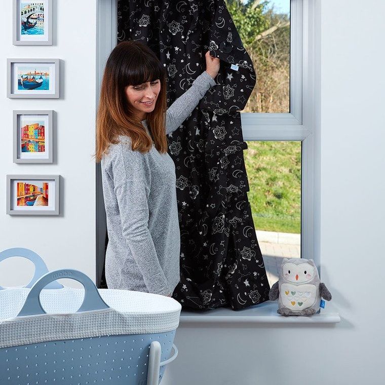 GRO Company, Gro Anywhere Blind Ollie the Owl, zasłona zaciemniająca, przenośna