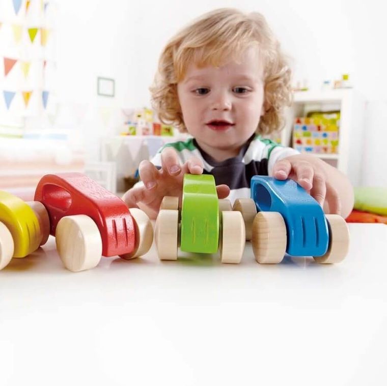 Hape, Małe Autko, pojazd drewniany, 1 szt.