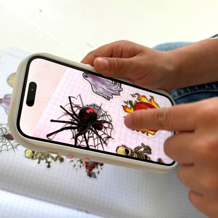 HoloToyz, naklejki AR z dźwiękiem, Monster Mash