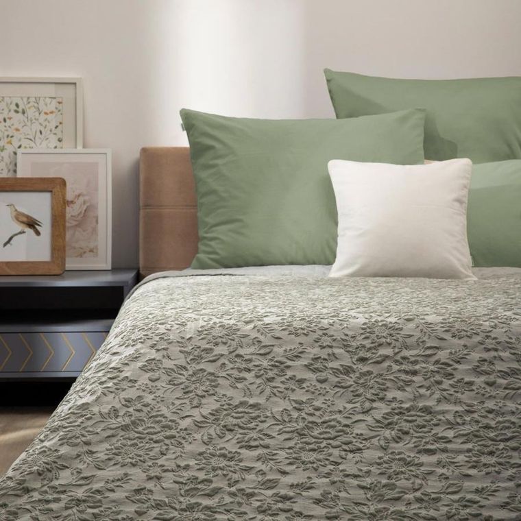 Homla, Claro, narzuta, żakardowa w kwiatowy wzór pistacjowa, 200-220 cm