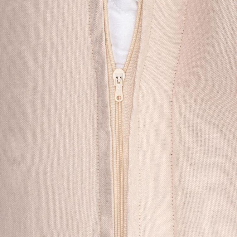 Homla, Durga, poszewka, bawełniana ciemnobeżowa z dekoracyjnym obszyciem, 45-45 cm