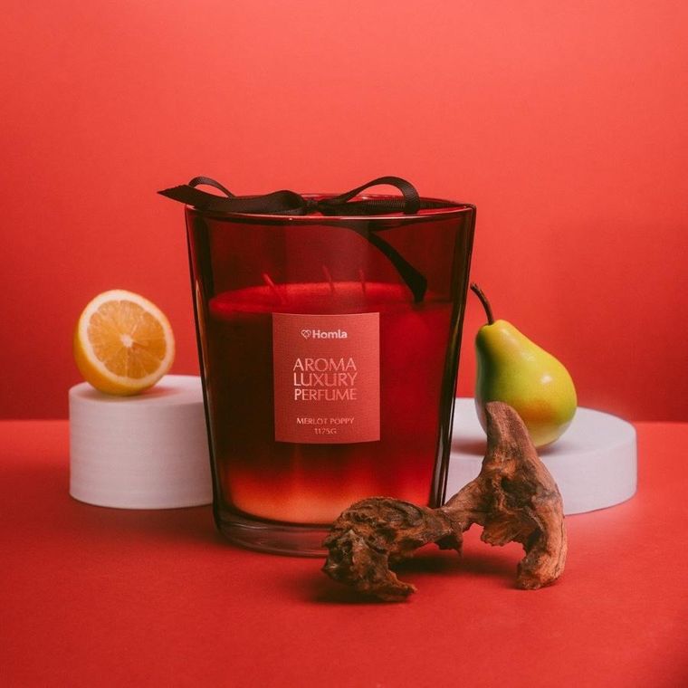 Homla, Ember, świeca zapachowa, Merlot Poppy, 1175g