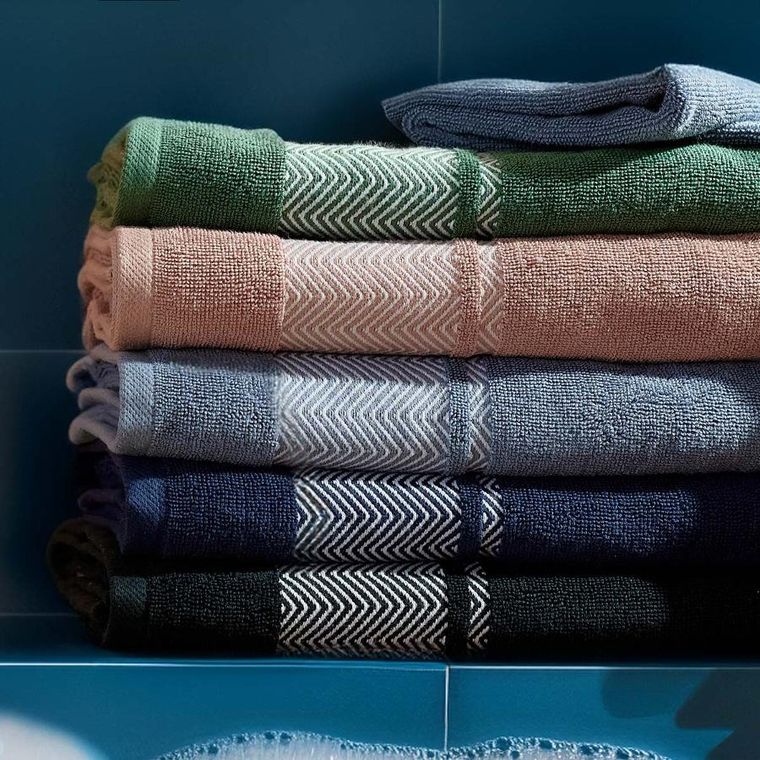 Homla, Maiara, ręcznik, bawełniany szary z ozdobnym przeszyciem, 70-130 cm